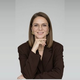 Elena Wolf